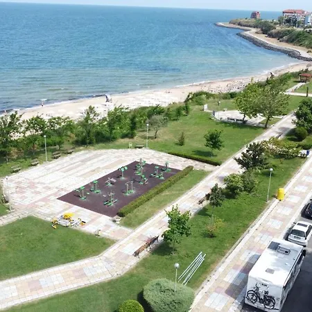 Marinovi 3* Приморско